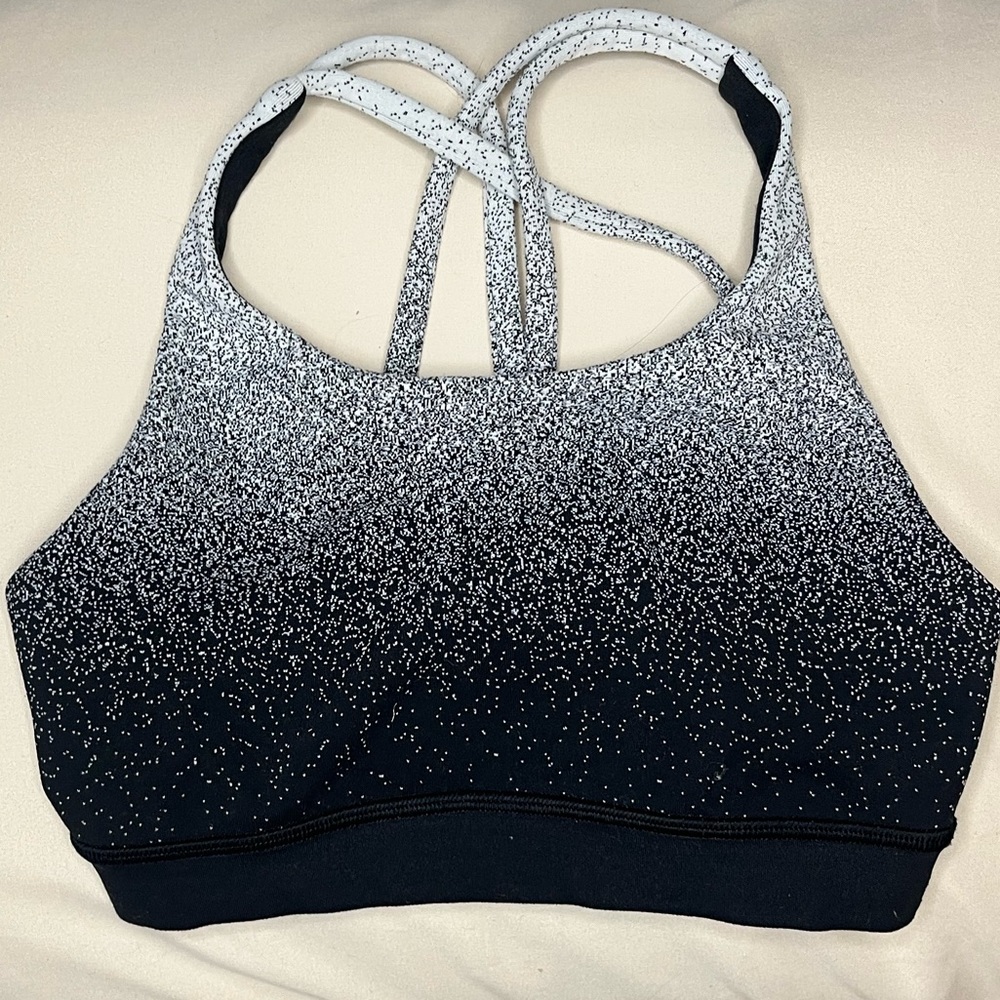 NWOT Lululemon halter neck sports bra